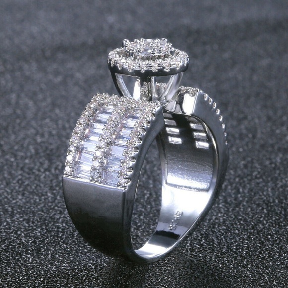 Luxury 925 Silver White Sapphire Ring New - Picture 4 of 5